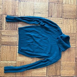 Green cropped turtle neck sweater